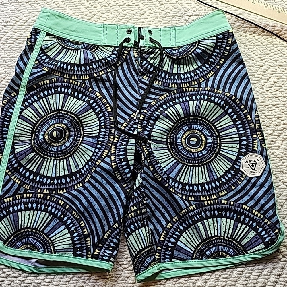 Vissla Swim Trunks Men’s 28 Board Shorts Sustainable surf water ski sports